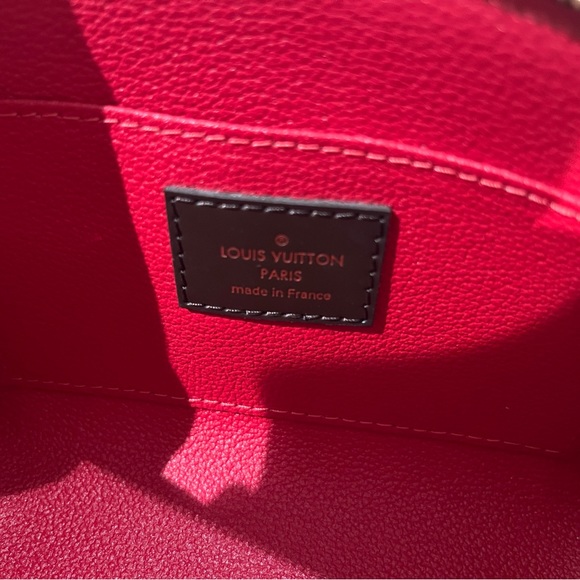 Louis Vuitton Cosmetic Pouch Small - Picture 4 of 5